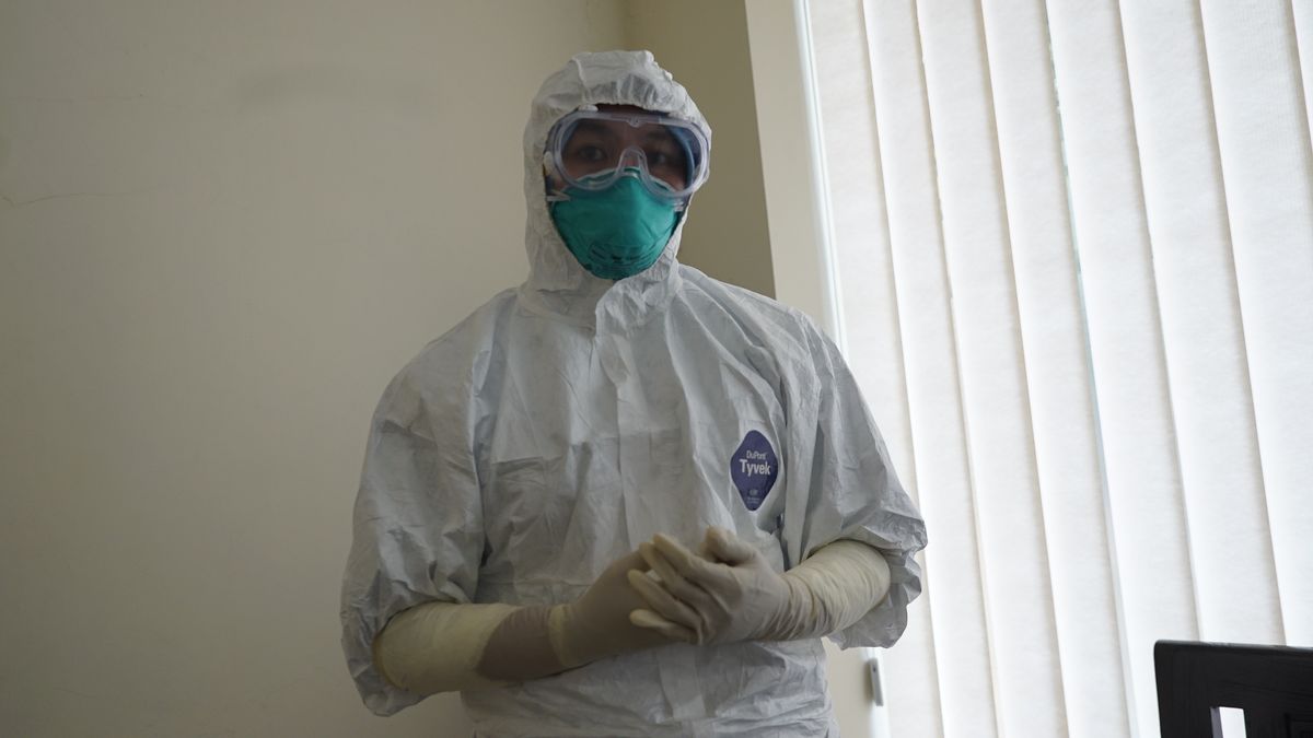 المريض الفيروسي يدعي أن يتم التخلي عنها في مستشفى راجا أمبات، فرقة عمل تنفي