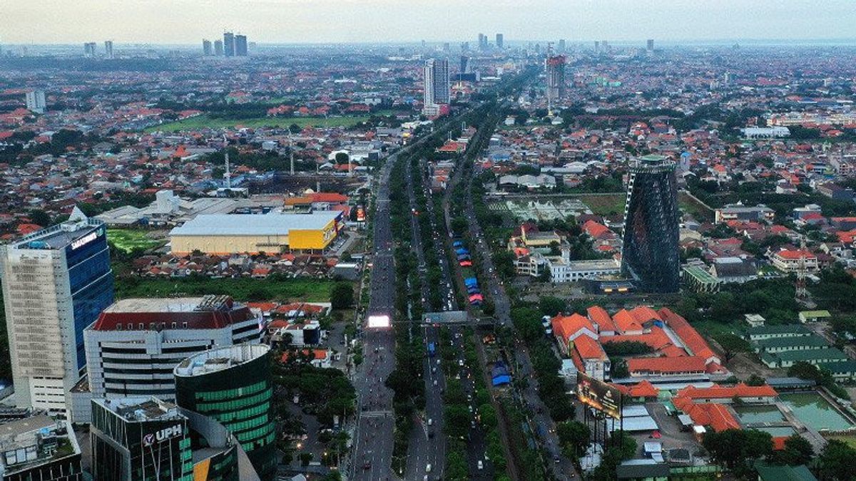 Cuaca Kota Surabaya Hari Ini: Diprediksi Hujan di Pagi Hari, Setelah itu Cerah Berawan hingga Malam Hari