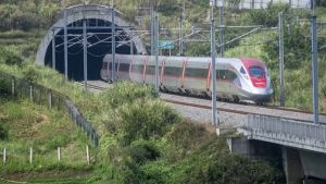 Sejumlah Akses Jalan Tergenang, KCIC Imbau Penumpang Whoosh Pilih Jalur Alternatif