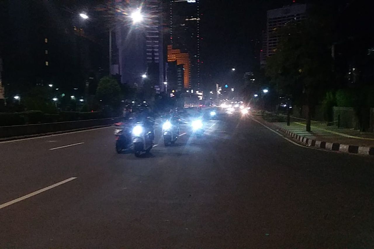 Massa Sempat Bentrok dengan Polisi di Sudirman, Situasi Kini Kondusif