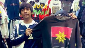 Rian D'Masiv Finds Merchandise Of Ex-Dewa 19 T-shirts For IDR 58 Million