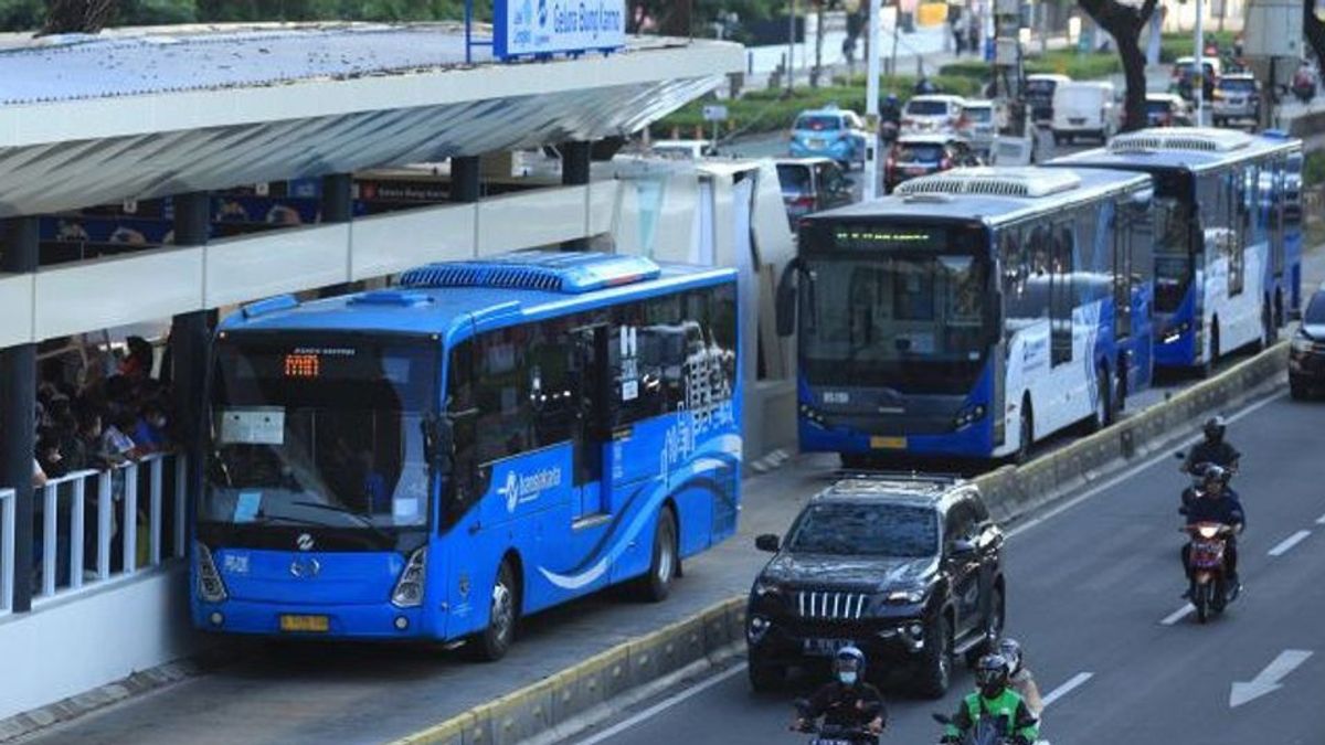 Bantah 36 Transjakarta Bus的经理在pulogebang Terminal失踪