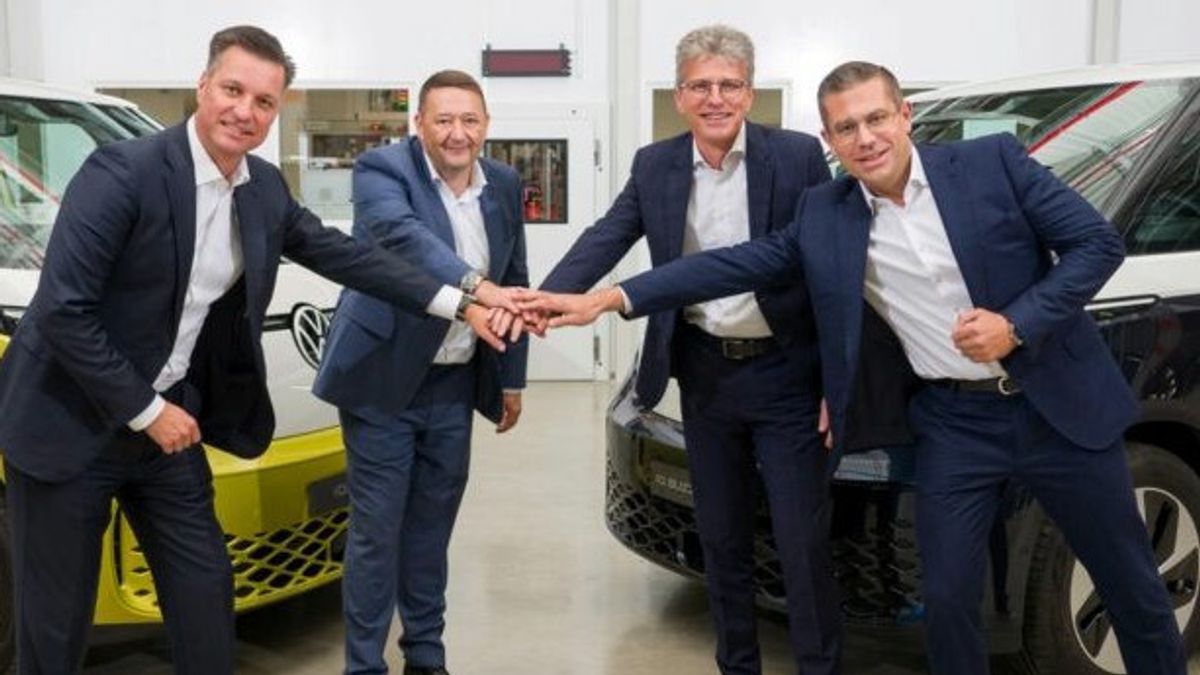 PowerCo与优美科成立合资公司，在欧洲生产电动汽车电池材料