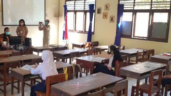 COVID-19 حالة، وجها لوجه التعلم توقف عدد من المدارس في سيمارانج مرة أخرى