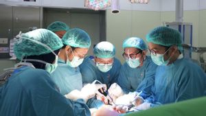 rénal : Méga'aprtesis de la Méga' espoir des patients atteints de tumeurs ossaires : RSUI réussit une intervention chirurgicale de célébration de la tempe