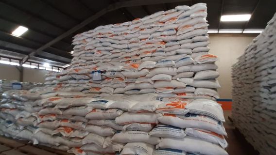 政府は地域社会に米の埋蔵量を適切に注ぎ込んだと考えられています