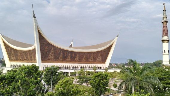 DPRD Kaji Godok Perda Berantas LGBT di Sumbar