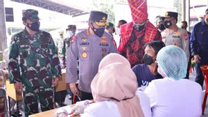 Panglima TNI: Vaksinasi di Pasar Lindungi Pelaku Usaha