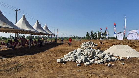 Les Victimes D’inondations Soudaines Dans Le Nord De Luwu Pourront Loger Des Maisons Résistantes Aux Tremblements De Terre