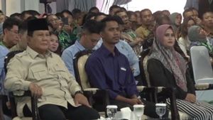 Duduk Bersebelahan dengan Presiden, ART dan Pedagang Seblak Terima Rumah Subsidi