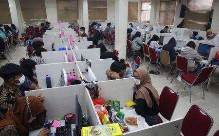 Pinjol Ilegal Menelan Banyak Korban, Pemerintah Hentikan Sementara Izin Aplikasi Pinjaman Online