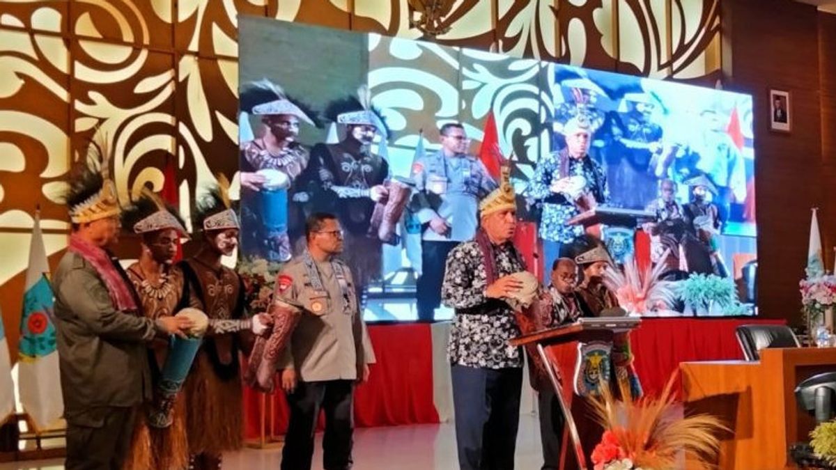Hampir 70 Ribu Anak Tak Sekolah di Papua Barat, Pj Gubernur Paulus Waterpauw Jadikan Prioritas Penanganan