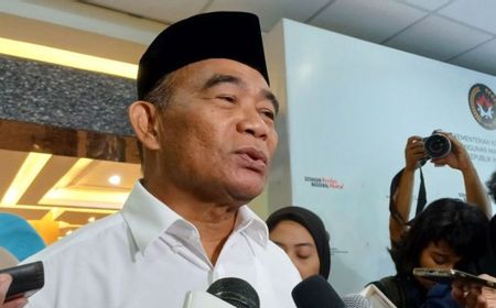 Menko PMK Sebut Kalangan Intelektual Juga Jadi Korban Judi Online