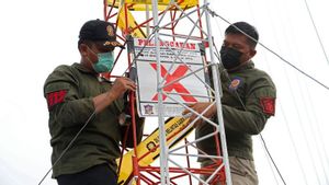 Satpol PP Surabaya Segel 5 Menara Telekomunikasi Tak Kantongi IMB