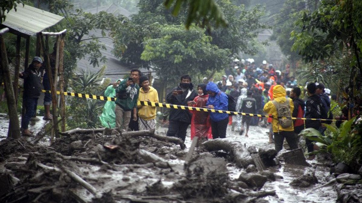 Anticipant Les Inondations, Bogor Regent Ade Yasin Demande Aux Citoyens D’être Vigilants à Ces 7 Rivières