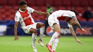 Ajax Vs Sporting: Sempurna! <i>Anak Tuhan</i> Akhiri Fase Grup dengan 18 Poin