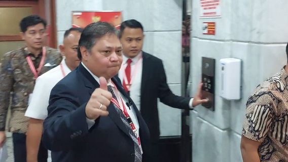 Muhadjir-Airlangga Bela Jokowi About Frequently Visiting 'Bull Kandang'