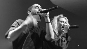 Emily Armstrong est en train de chanter avec Linkin Park depuis 2019.