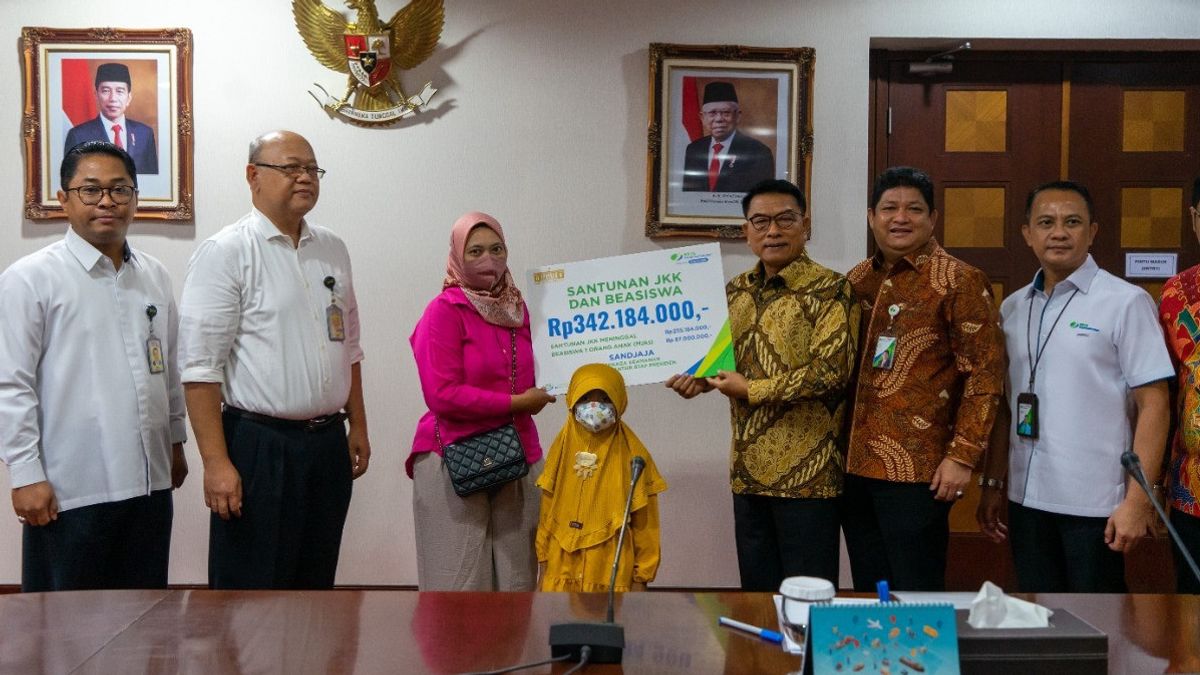 Moeldoko Encourages Employment BPJS Membership For Informal Sector Workers