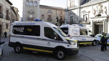 スペイン警察は、ロシアに関連するパッケージ爆弾テロの加害者とされる男を逮捕しますか?