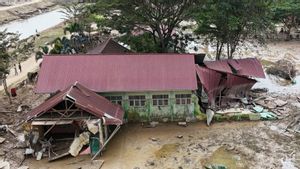    Pemerintah Aktifkan Skema Sekolah Darurat untuk Siswa di Sumatera