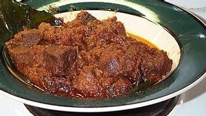 Rendang, Hidangan Lebaran yang Hampir Selalu Ada di Meja Orang Indonesia