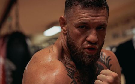 Conor McGregor Bakal Hadapi Floyd Mayweather Jr, tapi di Oktagon UFC Bukan Ring Tinju