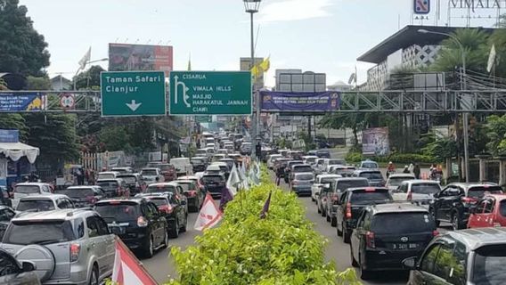 Arus Lalu Lintas di Lokasi Wisata Puncak Diprediksi Naik Signifikan Kamis 5 Mei