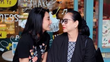 Feeling Lost, Tyas Mirasih: Mama Is The Most Vocal In The Family