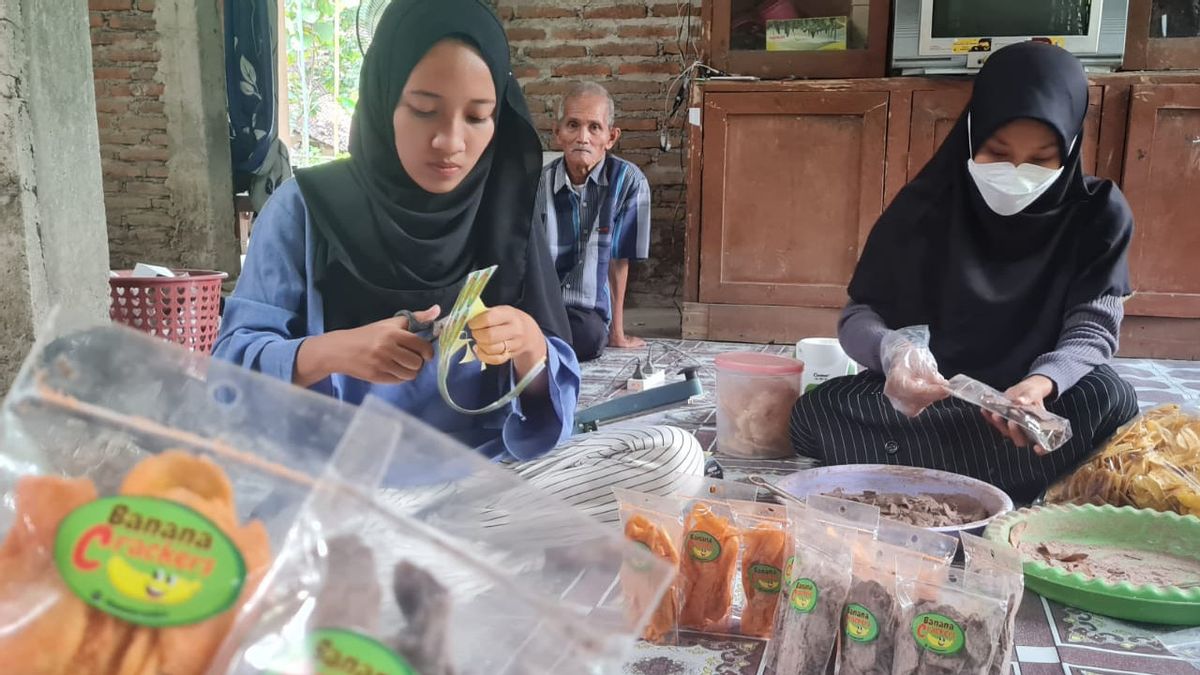 Ganjar Re-uploaded, A Student's Chips Business Turnover Reached Millions Of Rupiah