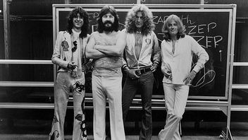 Lagu Led Zeppelin Ini Nadanya Banyak yang Salah