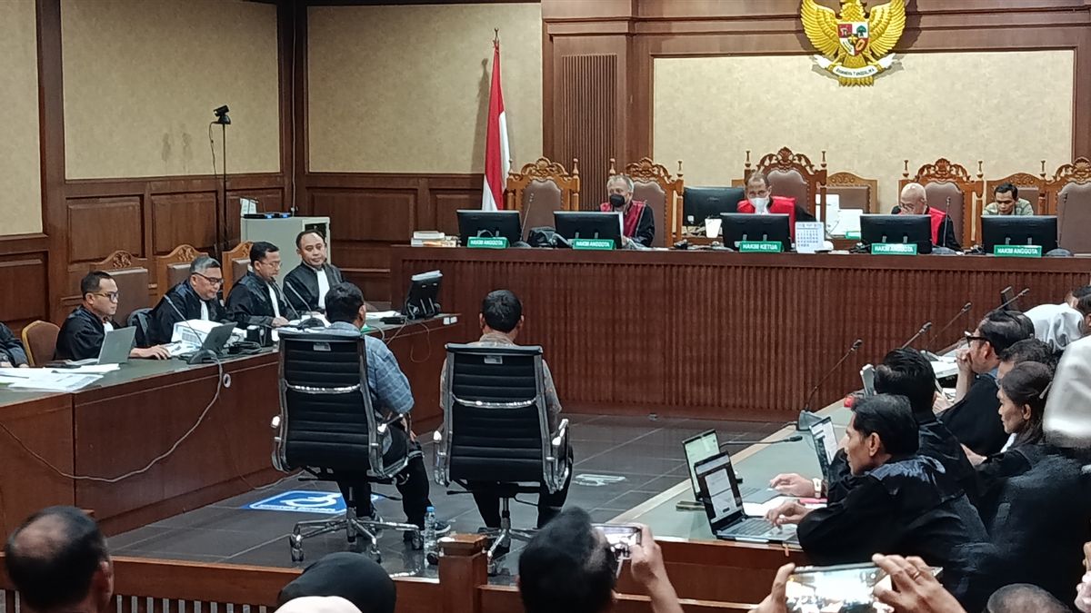 Kusnadi Story 2 Times Harun Masiku Titipi Bags And Filled With Money For Donny Tri Istiqomah-Saeful Bahri
