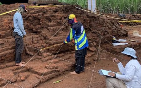 Sedih! Candi di Situs Srigading Runtuh Akibat Pelapukan