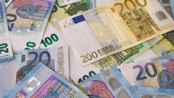 Euro Under Pressure In Asia As War Triggers Stagflation Concerns