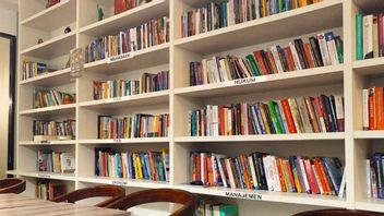 Di Sulawesi Barat, Siswa SMA/SMK Wajib Baca 20 Buku sebagai Syarat Kelulusan 