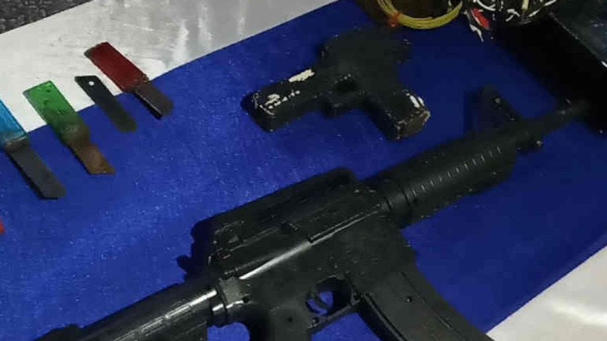 Razia Lapas Cirebon, Petugas Temukan Pistol Mainan