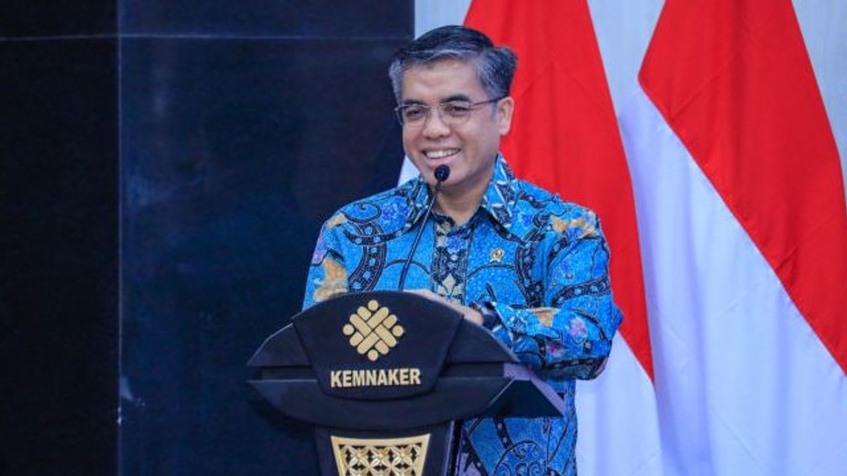 Menaker Yassierli Sebut Program JKP jadi Bukti Perlindungan Pekerja Terdampak PHK