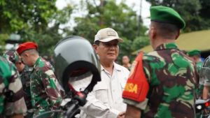 Menhan Prabowo Minta Prajurit TNI Tak Berjarak Layani Rakyat