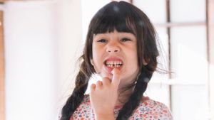 Not A Date, Children Who Experienced Oligodontia Lost Six Teeth