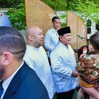 Mendengar Takbir di Antara Bangunan Tua Paris, Mengobati Rindu Rumah Bersama Presiden Prabowo