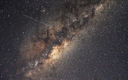 Jangan Ketinggalan, Hujan Meteor Lyrid akan Menghiasi Langit Malam Ini