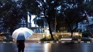 Prakiraan Cuaca Jumat 1 April: Jakarta dan Sebagian kota Besar Hujan Ringan