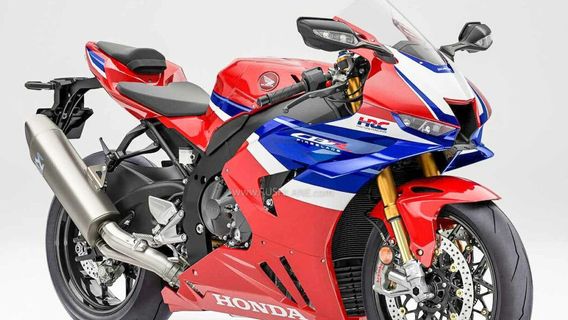 La Honda CBR600RR-R reçoit une mise à jour, une vue plus agressive grâce à des performances élaborées