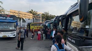       Terminal Tanjung Priok Catat Puncak Arus Mudik Penumpang Terbanyak Sabtu Pekan Lalu