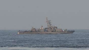 海军派出巡逻艇和军用直升机，伊朗解雇了被拘留的美国海上无人机