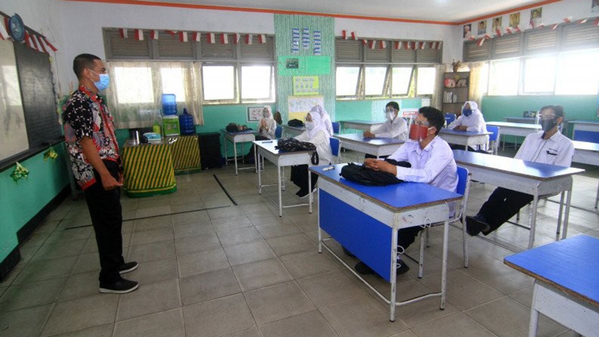 DKI Poursuit La Phase 3 De L’apprentissage En Face à Face (PTM), Total De 3 039 écoles Organisent Un Apprentissage En Face à Face