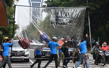 Wagub Riza Patria ke Warga DKI: Laporkan ke Kami Apabila Ada Pabrik yang Mencemarkan Udara