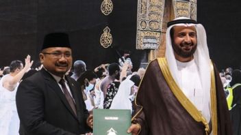 Menag Terima Dokumen MoU Penyelenggaraan Ibadah Haji 1444 H/2023 M