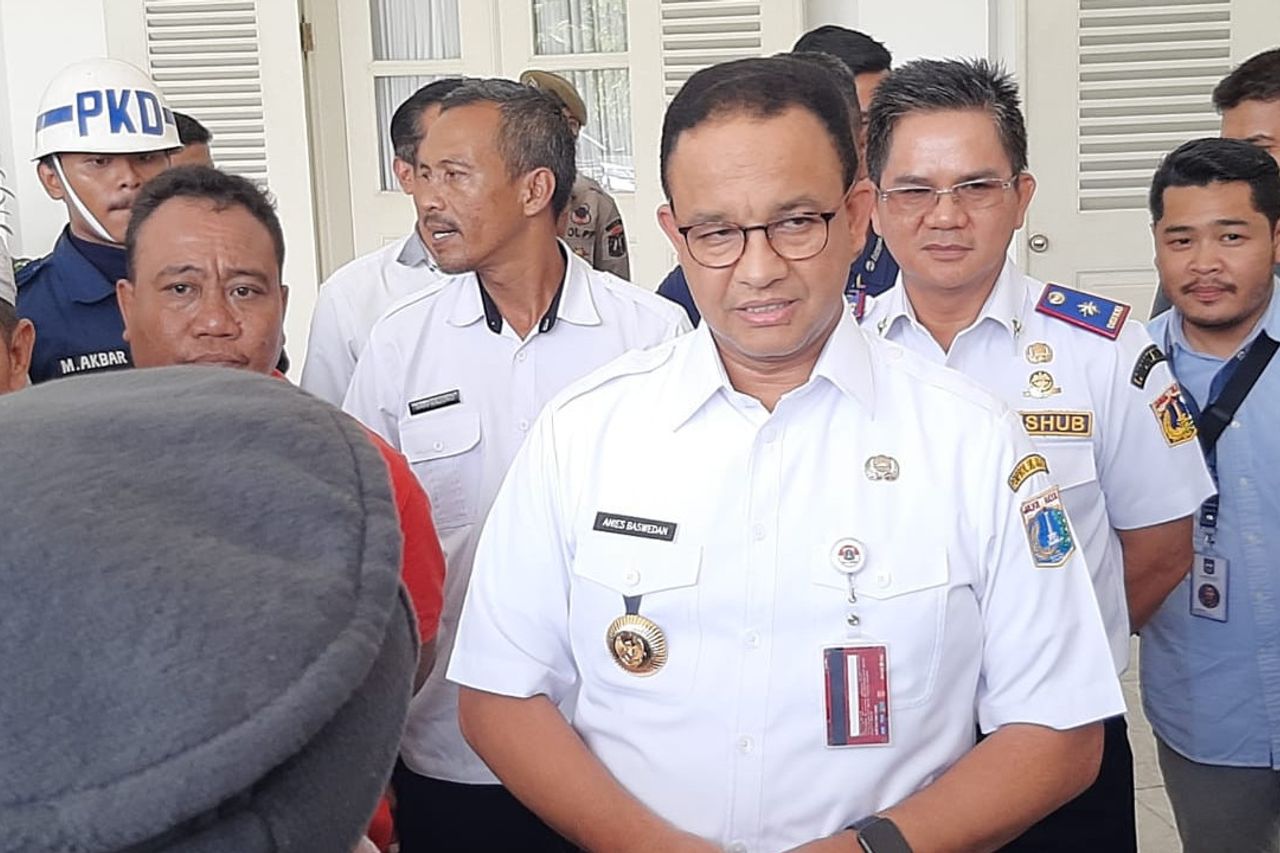 Anies Asks Residents To Monitor Food Prices At IPJ, An Application Launched By Ahok