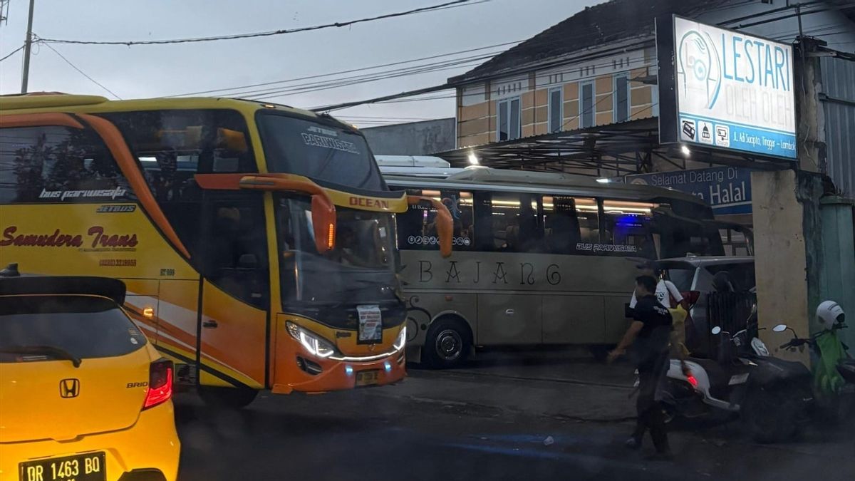 Berkah Fornas VIII NTB 2025, Pusat Oleh-Oleh Diborong